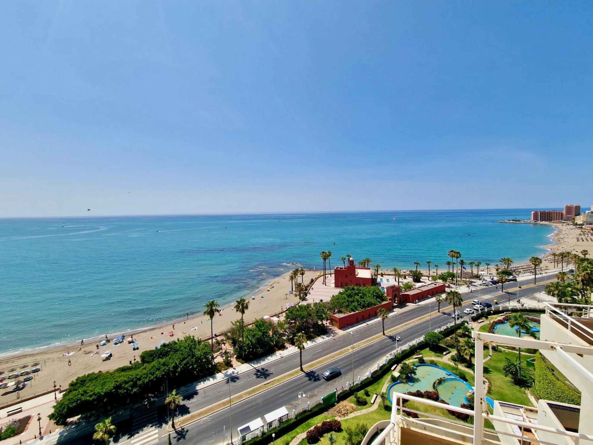 G&G Benalbeach Port Views Benalmadena Luaran gambar